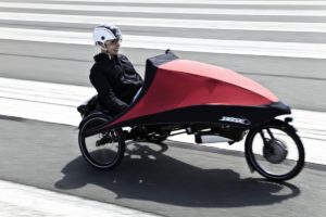 Hasebikes bietet Trike mit Motorrollertempo und Regenschutz