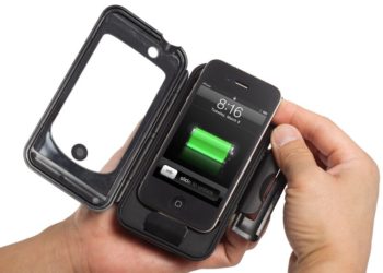 Allgemeines - BioLogic reecharge case open in hand hi