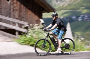 - Giant Roam XR Hybrid