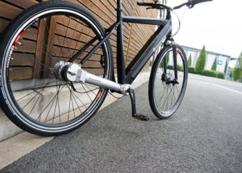 Kardanmotor E-Bike von der Seite / Foto: DIA-VELO