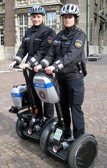 Gesetz | Schweiz | Segway - 344px Segway 2010 01 2