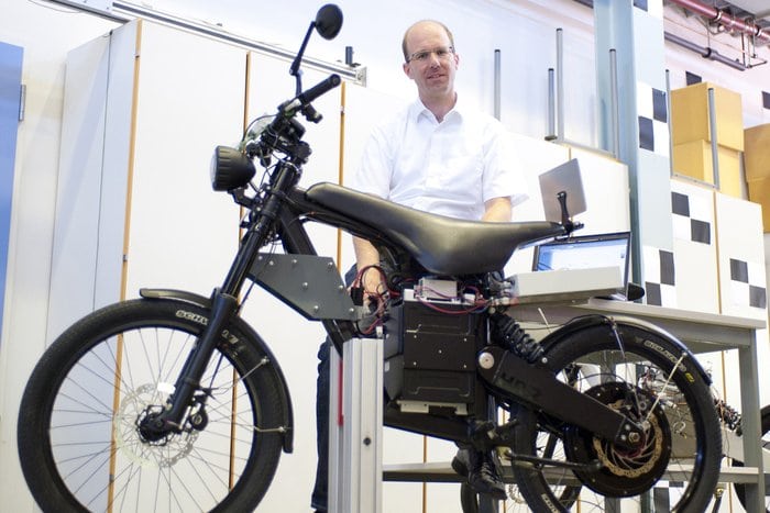 Allrad-E-Bike auf dem Prüfstand / Foto: Annika Bingmann/Uni Ulm
