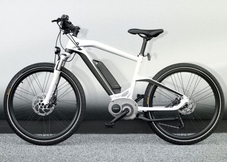 Automobilhersteller | BMW | Bosch - BMW E Bike Cruise 2014 klein