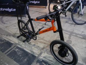 Exklusiv: Electrolyte zeigt Kompakt-E-Bike zum zusammenlegen (Video)