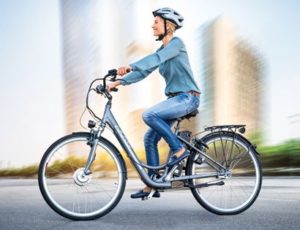 E-Bike 2014 bei Hofer: Das Alu-City-Elektrofahrrad 28” mit Frontmotor im Detail
