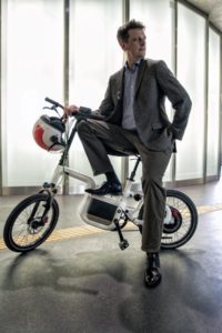 Eurobike 2014: Faltbares Klever-E-Bike Q25 mit Bluetooth-Display