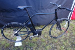 Momentum Electric: Leichtes günstiges E-Bike mit Mittelmotor als Prototyp