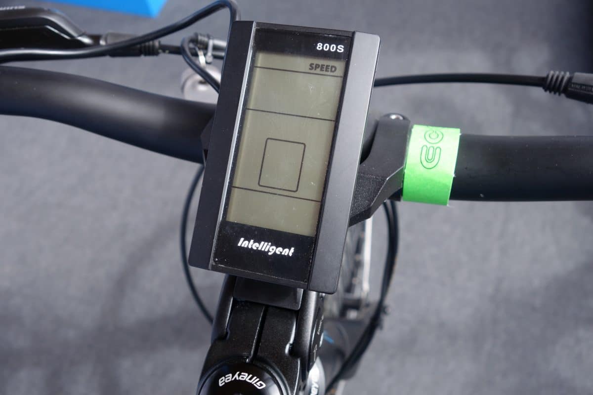 Momentum Electric Display