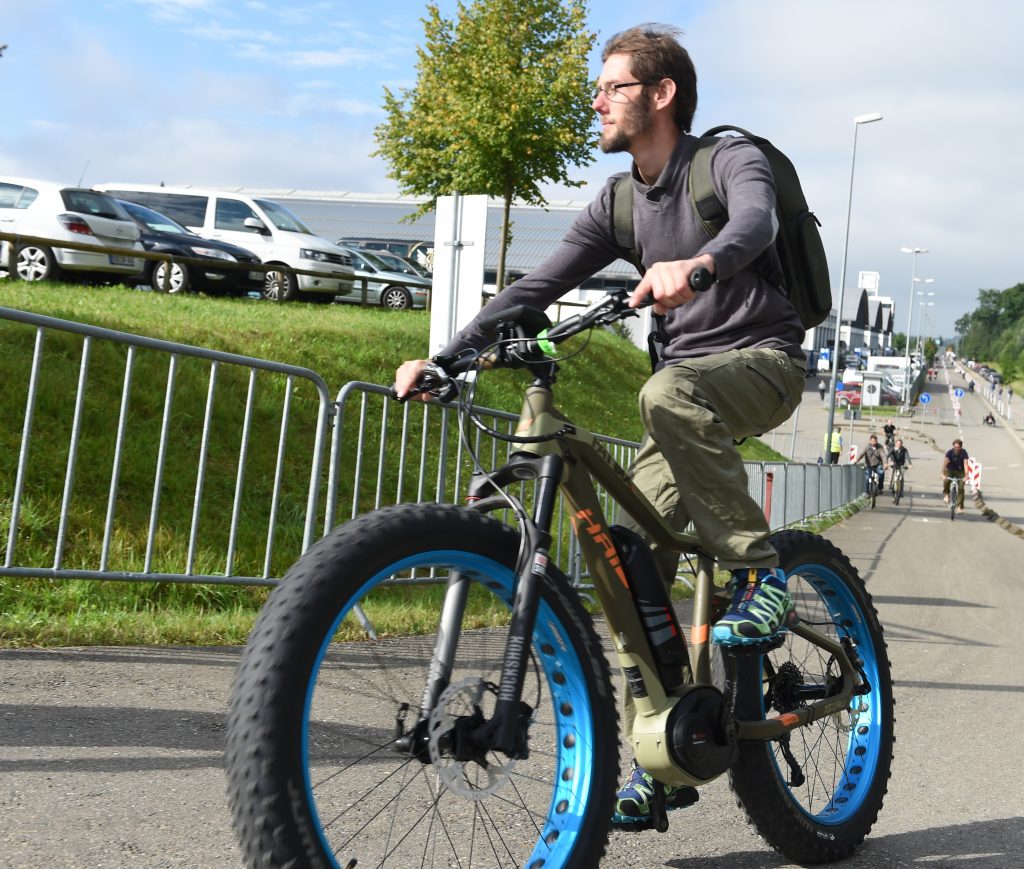 EUROBIKE 2015 - Fatbike während der Fahrt