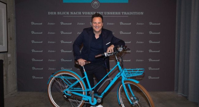 Kretschmer mit Juna+