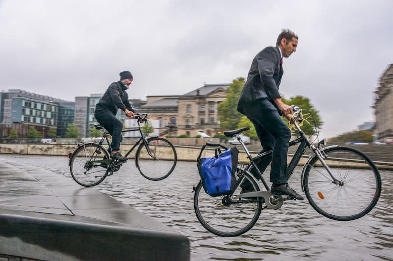 Forderung der Initiative an die Politik: Das Radverkehrsgesetz nicht Absaufen lassen
