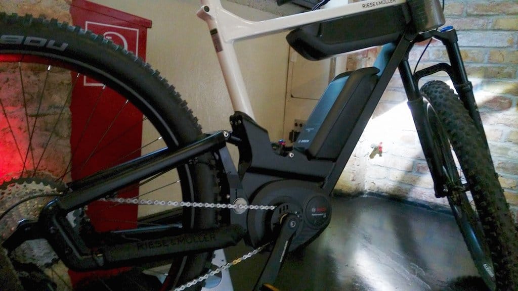 R&M Delite mit Doppel-PowerPack als e-MTB Fully