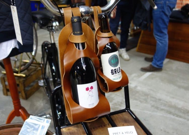 Mit Alkohol e-Bike Fahren - in der passenden Transporttasche geht das