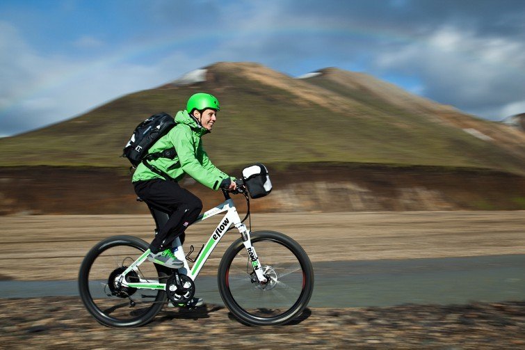 pedelec-adventures.com_Iceland-Challenge_2013_Landmannalaugar_Foto_A_G