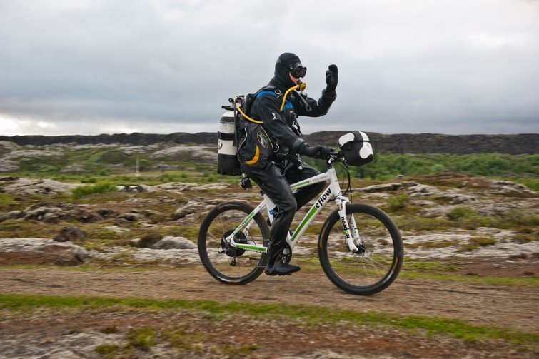 pedelec-adventures.com_Iceland-Challenge_2013_Pingvellir_Foto_S._Bruesch