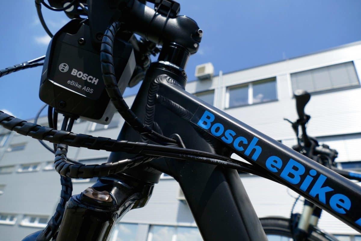 Bosch eBike ABS Kontrolleinheit und Kabel