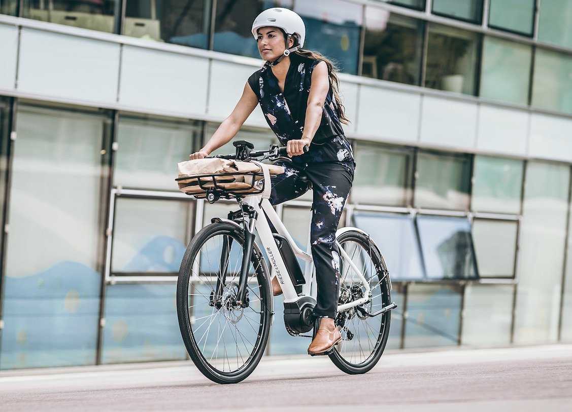 Detail Riese & Müller 2018_roadster-mixte-white-outdoor