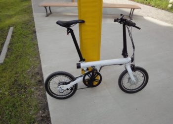 Komplettansicht QiCycle Falt-e-Bike von Xiaomi