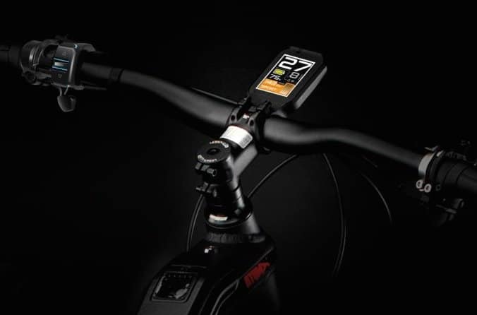Cockpit mit Display Detail Fotocredit BH Bikes
