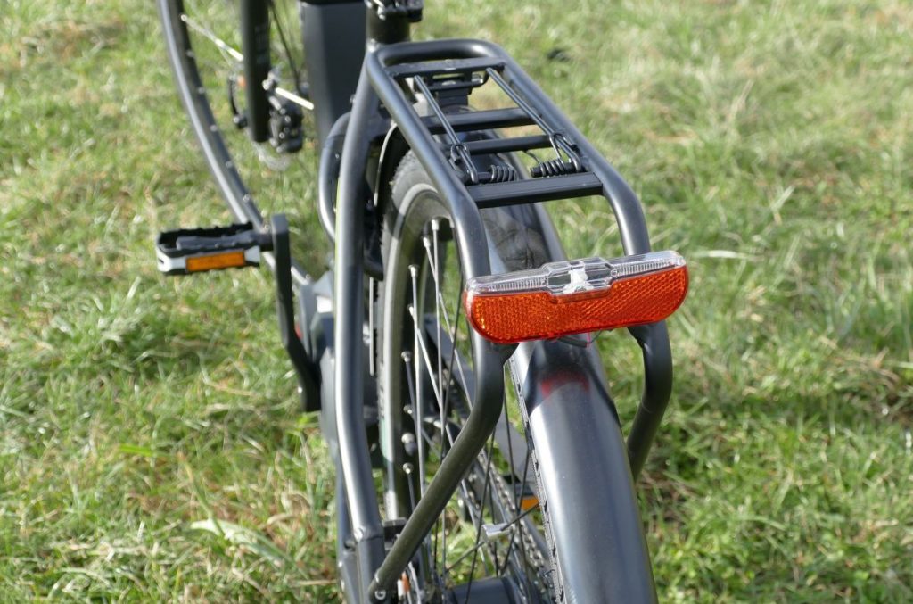 Gepida City e-Bike Test Reptilia Pro Gepäckträger und Rücklicht