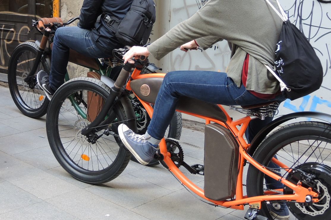 Sitzhaltung auf dem Rayvolt Cruzer e-Bike Barcelona