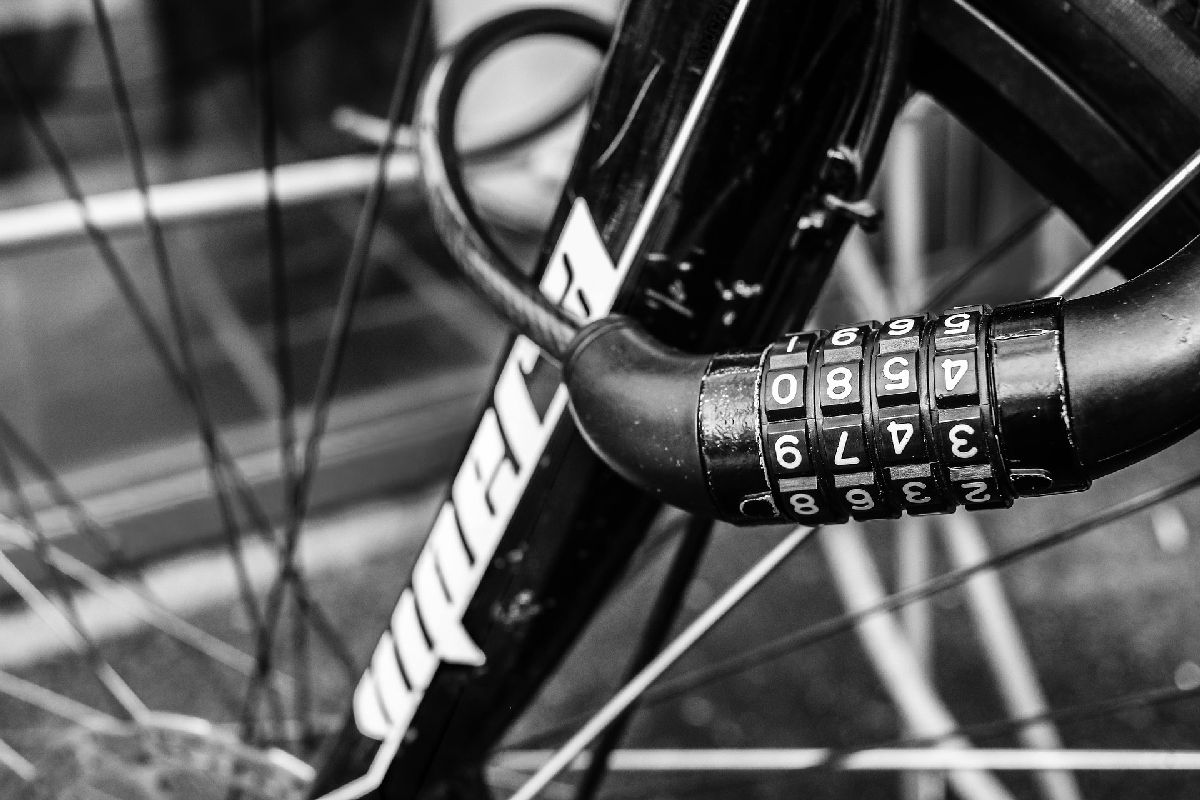 Bei den meisten E-Bike Versicherungen ist ein Fahrradschloss Pflicht - eBikeNews