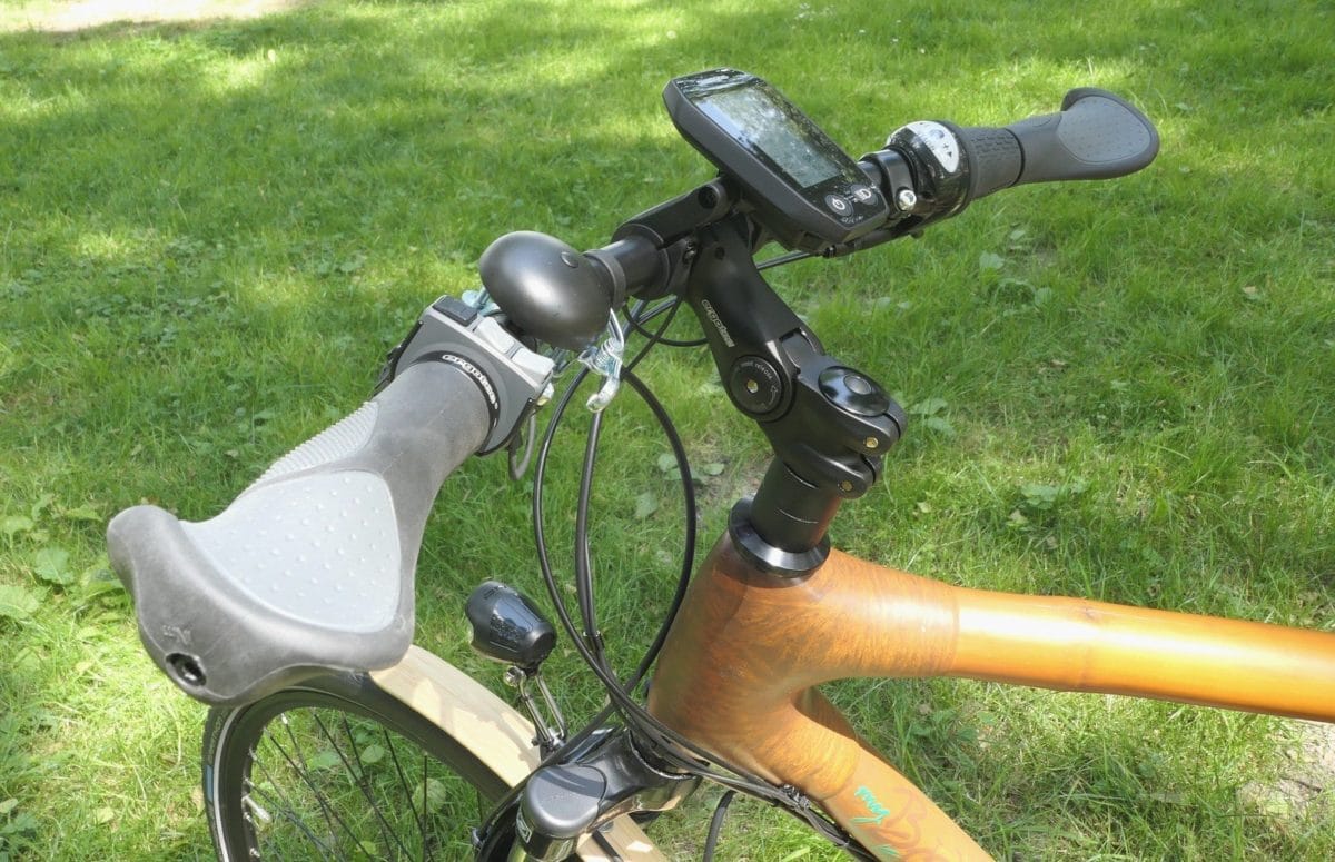 E-Bike Info | my Boo | Shimano Steps - P1020255 detail lenker links wiese halbschatten b lenkervorbau WM 1