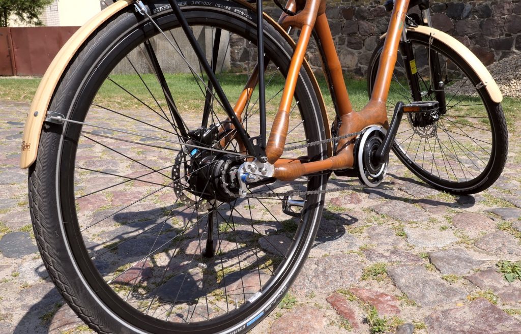 E-Bike Info | my Boo | Shimano Steps - P1020276 myboo rechts motor kette hinterrad b h k rot WM 1