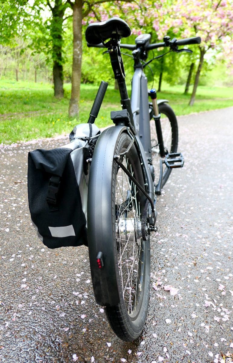 Der Gepäckträger des HNF XD2 im Test - eBikeNews