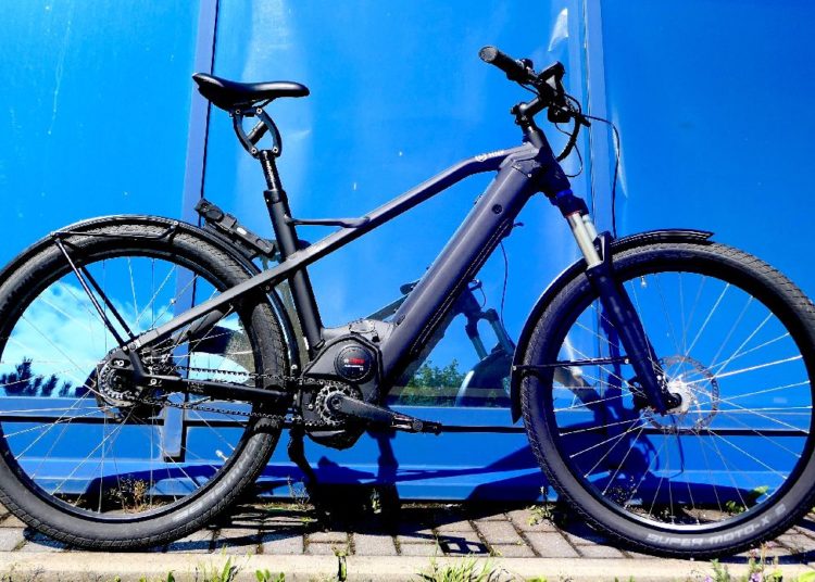 XD2 Urban e-Bike Test HNF-NICOLAI P1000132 XD2 rechts blaue Wand_b_h_WM