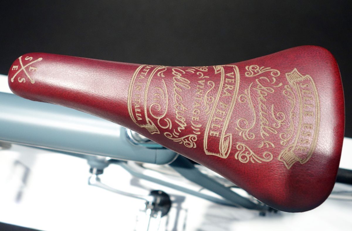 Sattel am Pressed Bike