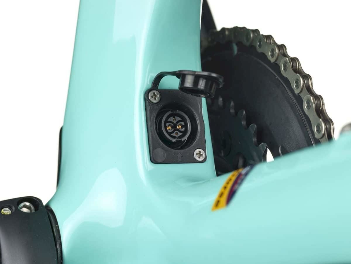 Ladebuchse im e-Rennrad Aria e-Road 7
