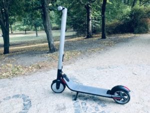 Ninebot by Segway ES2 Test: Der Elektro-Tretroller für Pendler
