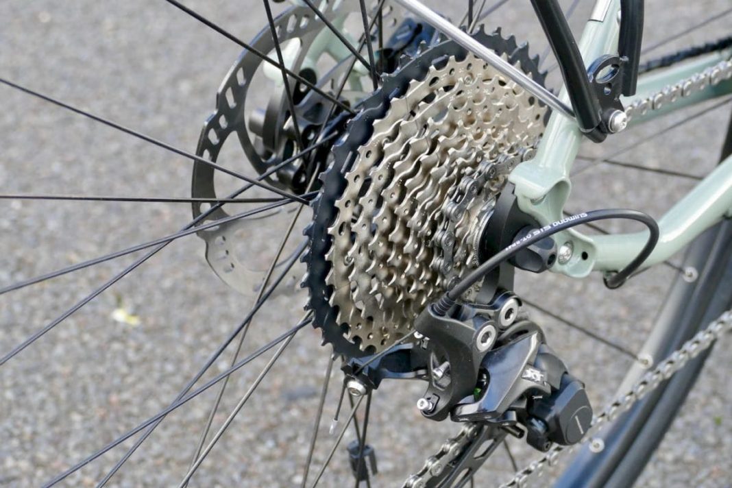 Shimano Schaltung und magura Scheibenbremsen am rethink@ City High