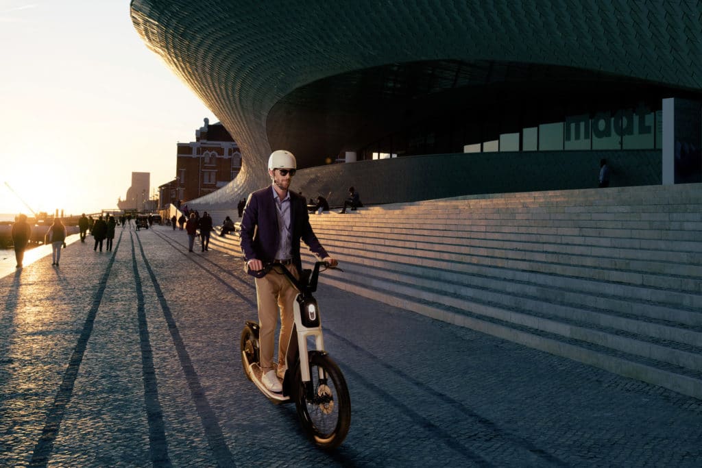 E-Scooter | NIU | Volkswagen - DB2018AL00186 medium
