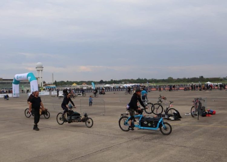 Lastenrad - Parcours auf dem Tempelhofer Feld