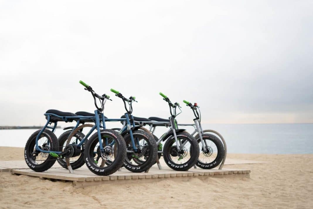 Lil'Buddy Ruff Cycles aufgereiht