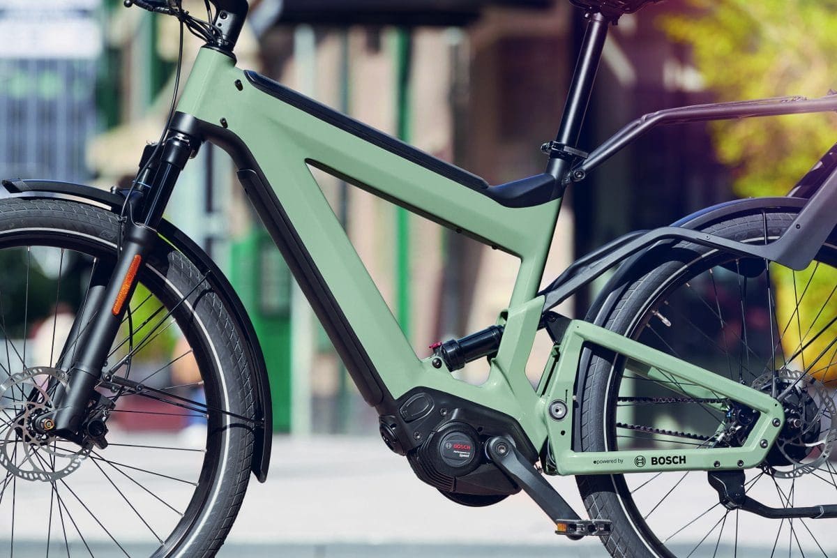 Die kleine Antriebseinheit mit großer Power fügt sich harmonisch in den Fahrradrahmen ein.