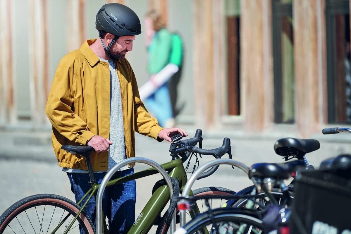 Radfahrer zieht Kiox-Display ab und deaktiviert damit die Antriebseinheit des E-Bikes