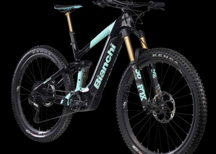 Bianchi Lif-E: T-Tronik Performer in Schwarz