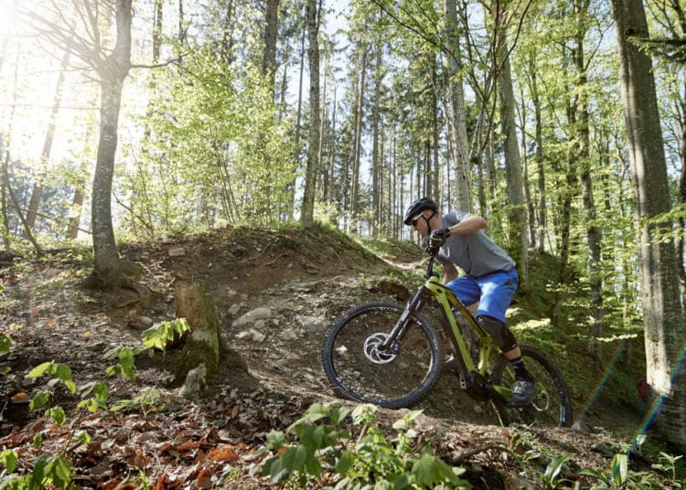 Urs Huber auf einem BULLS SONIC E-Mountainbike (Foto: BULLS)