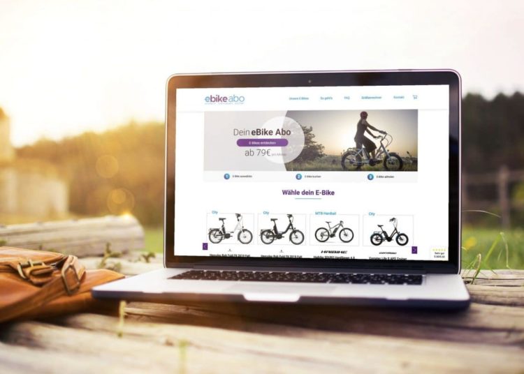 Notebook mit Webseite des E-Bikes-Abo von rebike1