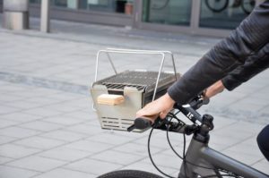 Knister Grill: der kompakte Holzkohlegrill für die Stadt und das Fahrrad