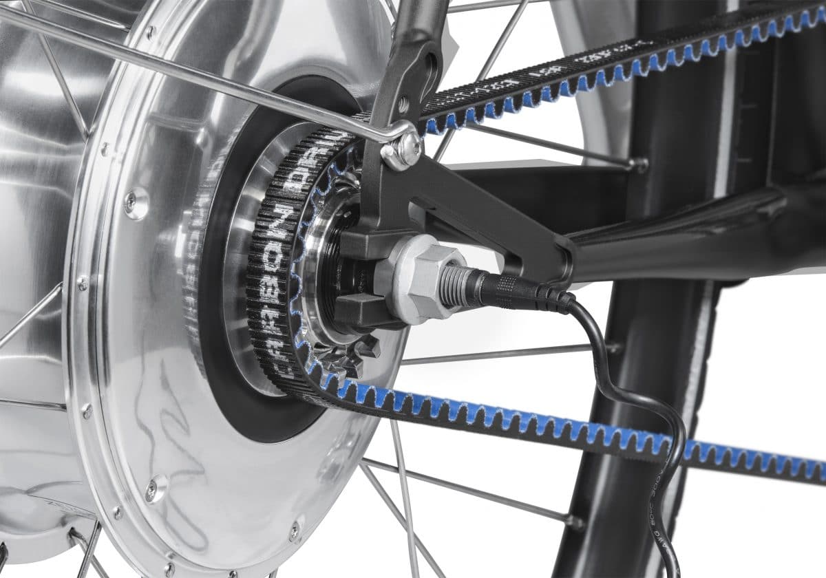Ladekabel an der Hinterradnabe eines Cooper E Disc - eBikeNews