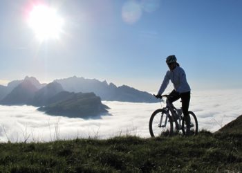 Sind E-Mountainbikes für Frauen sinnvoll? - eBikeNews