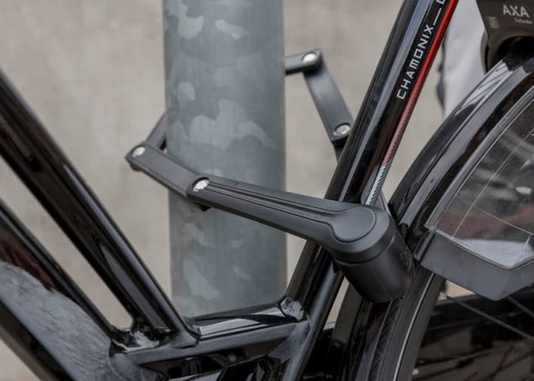 Gleichschließende Schlösser von AXA Bike Security bei Paul Lange & Co. - eBikeNews