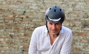 Lumos Street: smarter Fahrradhelm mit Beleuchtung im Test