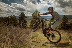 Niner Bikes debütiert mit zwei hochwertigen E-MTBs