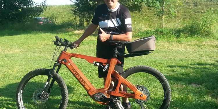 Holz-E-Bike Fully - eBikeNews