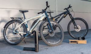 TAKE 2 E-RIDE 1: NOX Cycles präsentiert Bundle aus zwei E-Bikes mit einem Antrieb